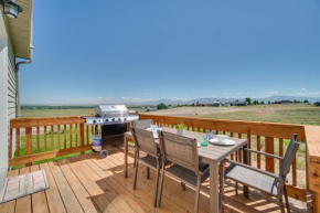 Bright Wyoming Retreat with Deck and Mountain Views!